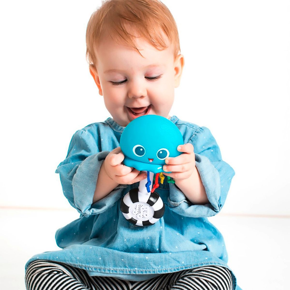 BABY EINSTEIN - Baby Einstein Ocean Glow Sensory Shaker Musical Toy