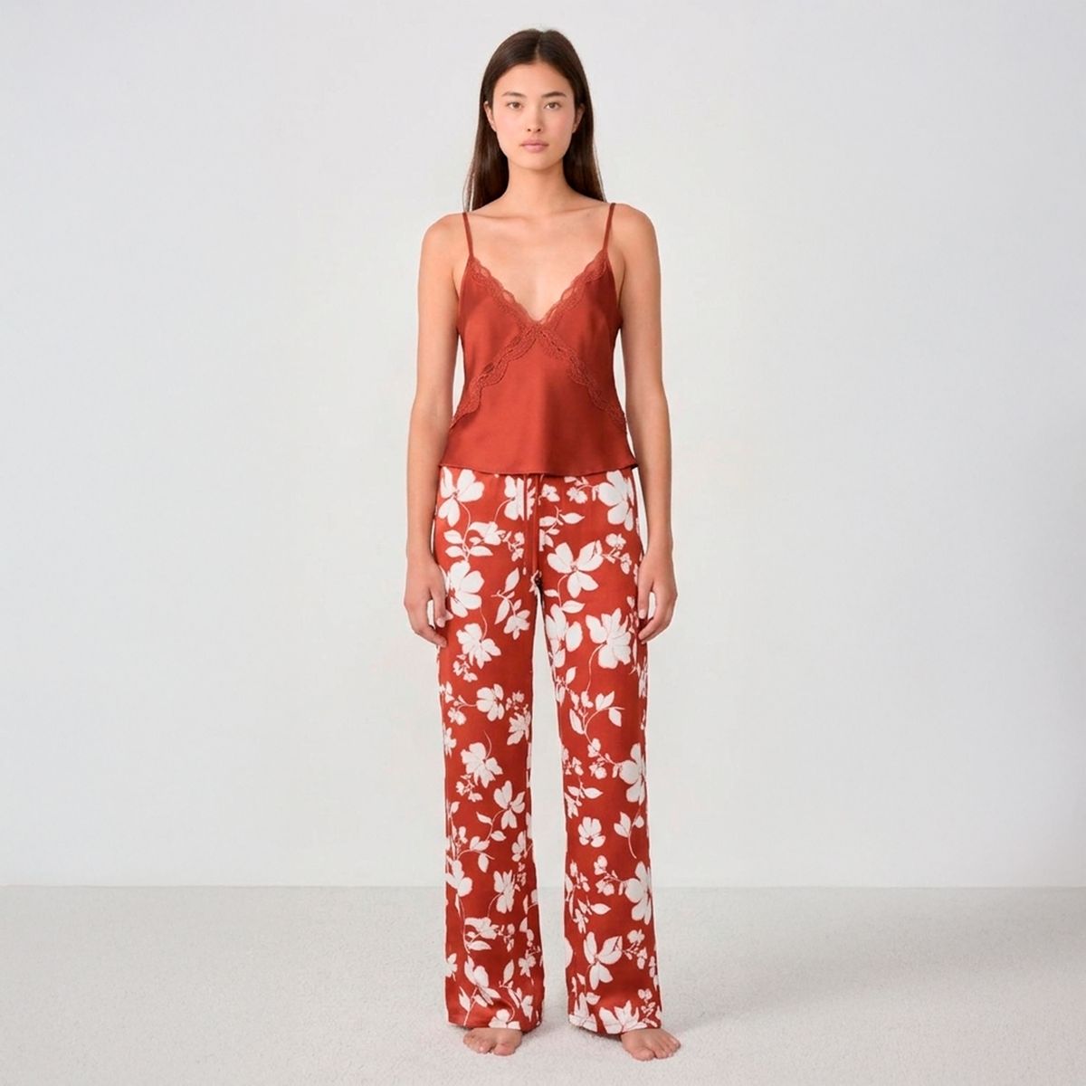 ETAM - Conjunto Pijama Terracota Floreado