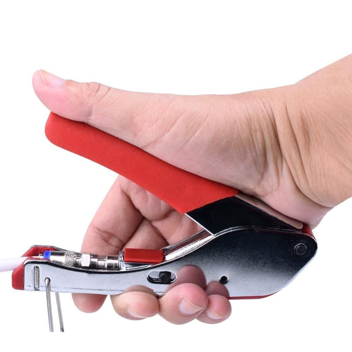 DM - Kit Crimpeadora y pelacable coaxial con 30 conectores RG6