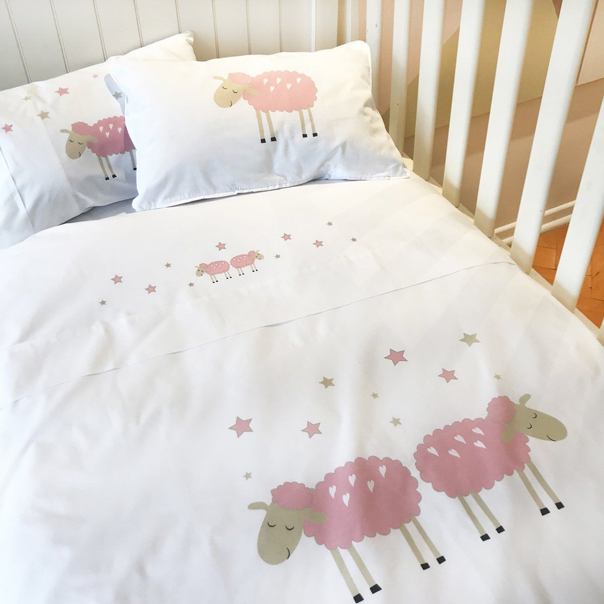 TUYO PRINT - Cubreplumón Moisés Ovejita Rosada