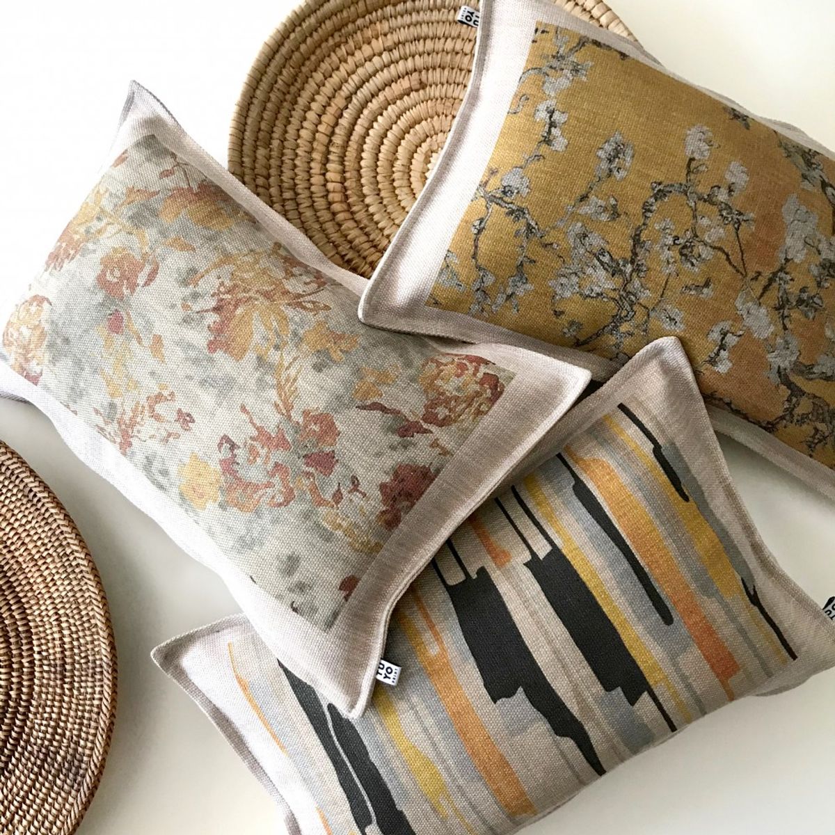 TUYO PRINT - Cojín Tapiz Mostaza 2,  50x30