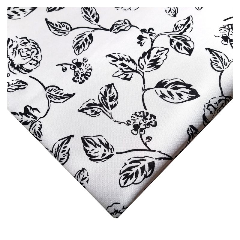 MAGUDECO - Mantel Black Rose 2.00 X 1.55