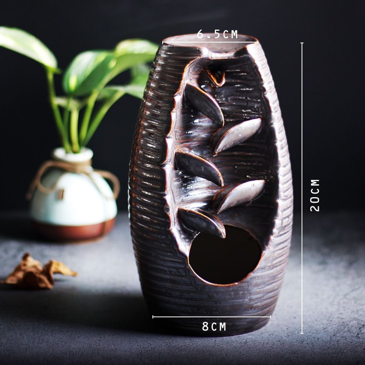 GENERICO - Cascada de Incienso Montaña de Cerámica Gris