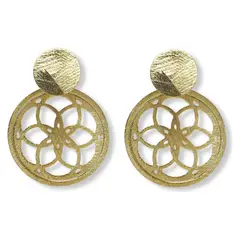 ANDREA COGGIOLA JOYAS - Aros Sara Flor Vida Satinado Enchapado Oro 18K