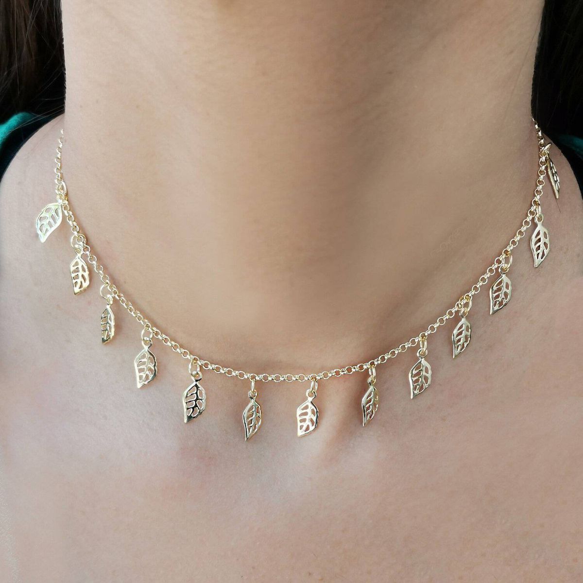 COGGIOLA - Collar Choker Hojas Caladas 42cm Enchapado Oro 18K