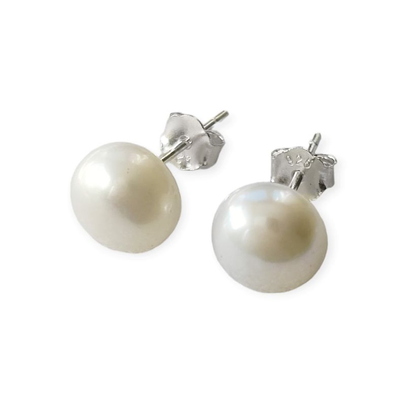 ANDREA COGGIOLA JOYAS - Aros Perla De Río Blanca 8mm Plata Fina 925