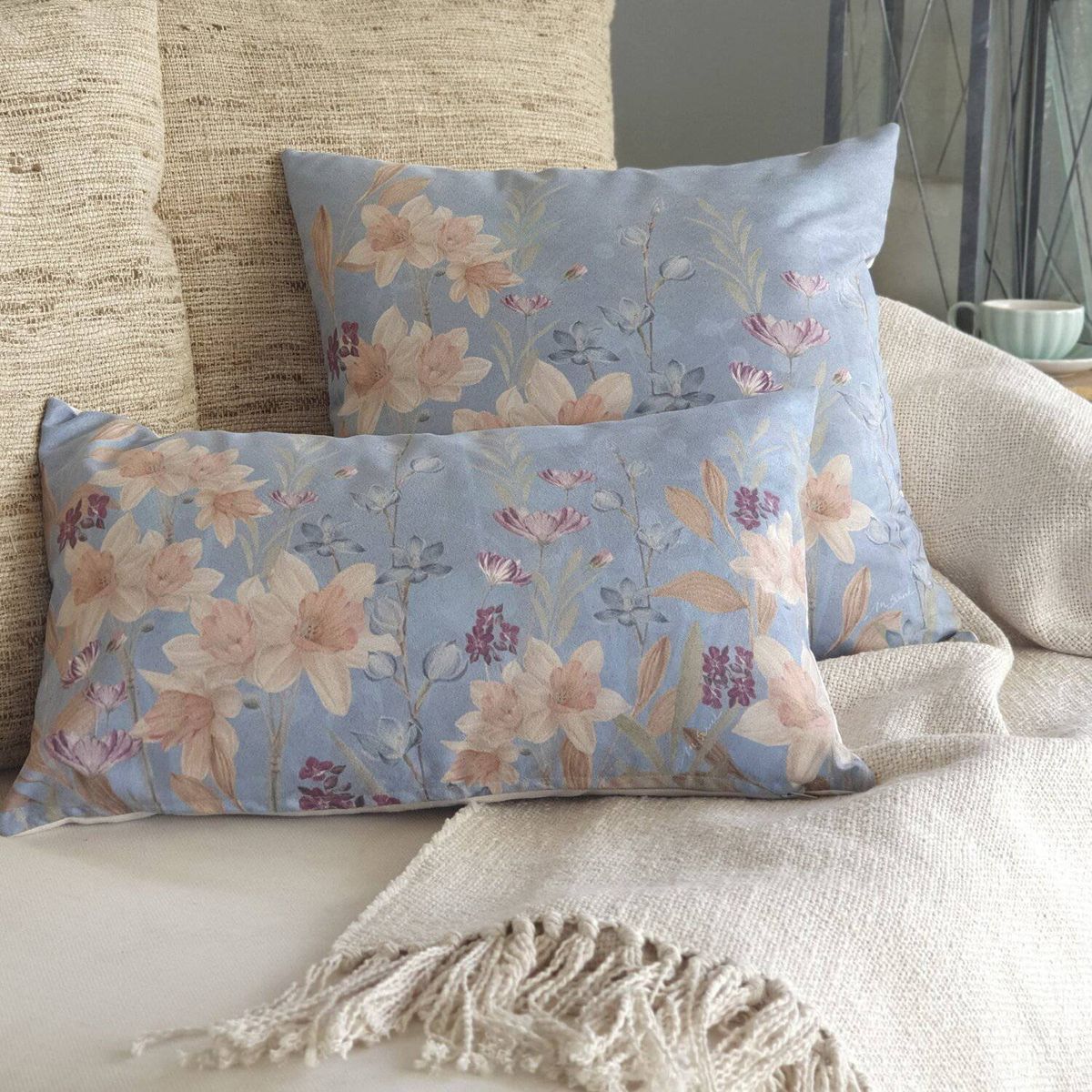 CASA ALVARINHO - Funda cojín gamuza jardín narcisos 50x30