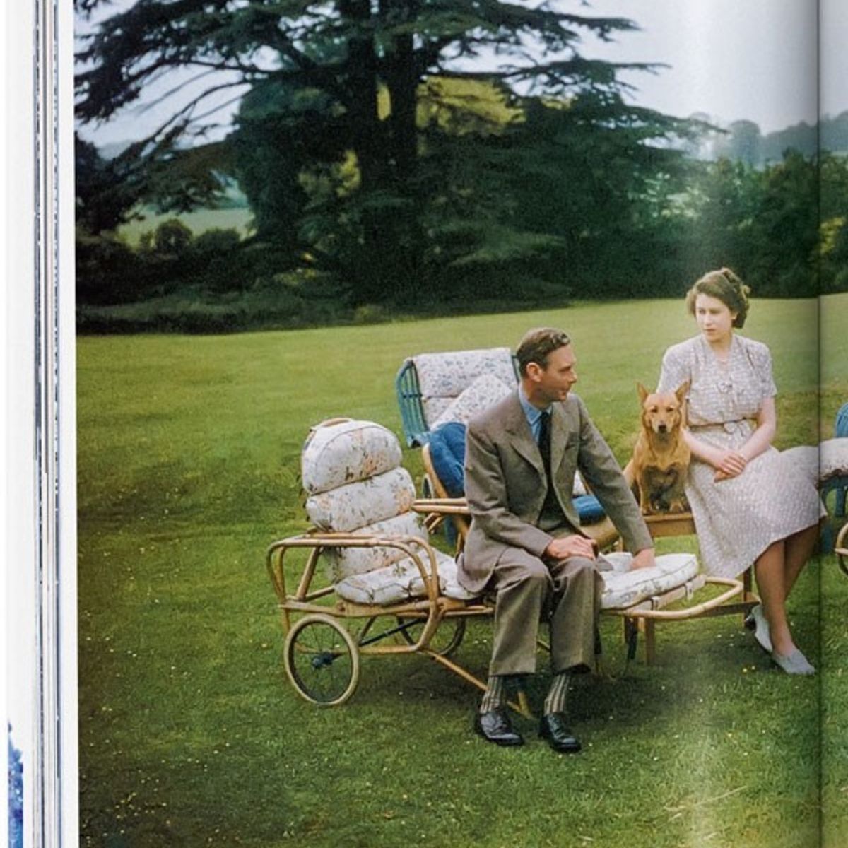 TASCHEN - Her Majesty. A Photographic History 1926today.