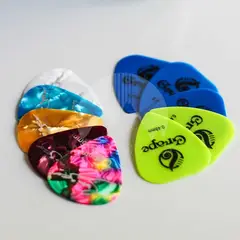 SM - Pack 10 Uñetas Surtidas