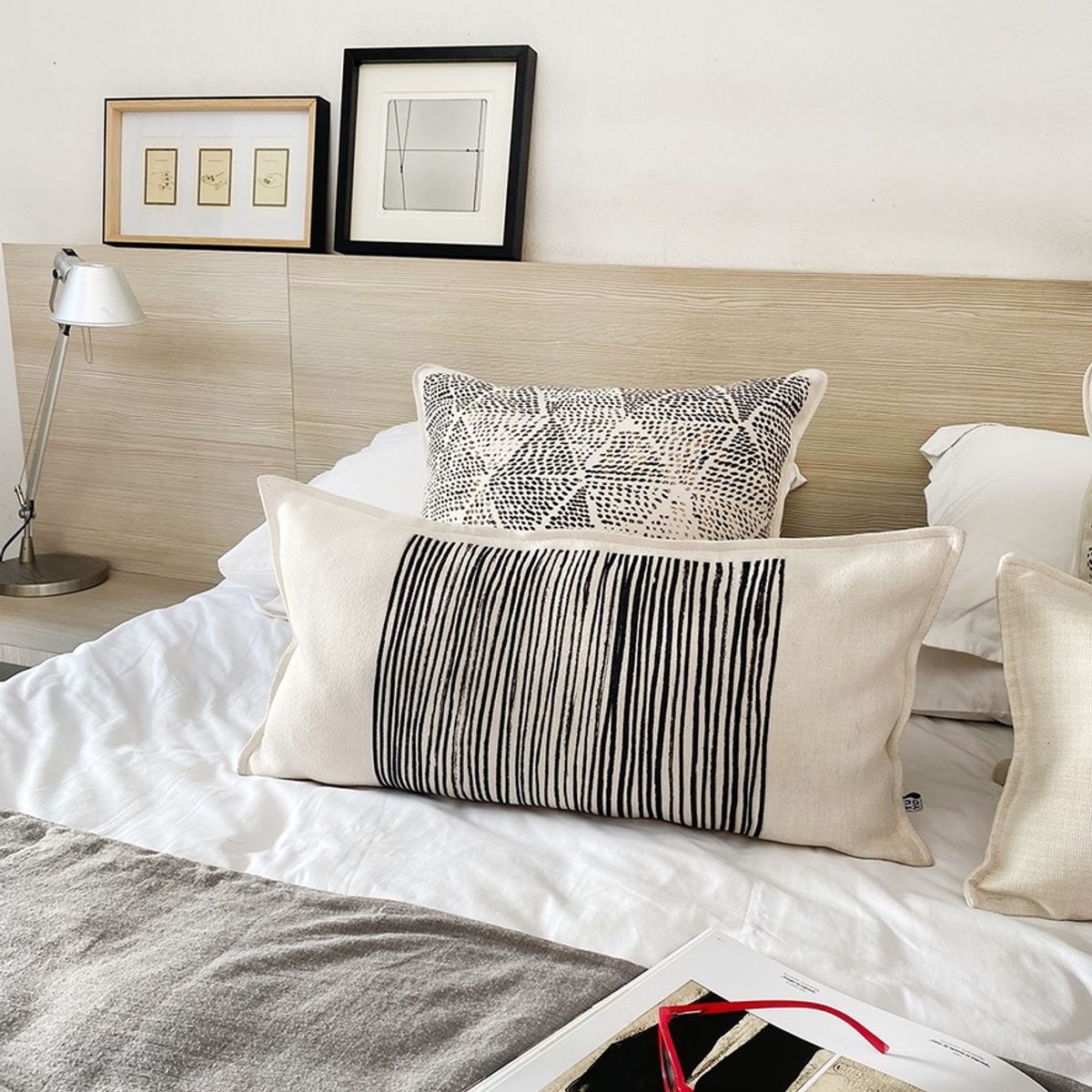 TUYO PRINT - Cojin Instinto Lineas 70x35