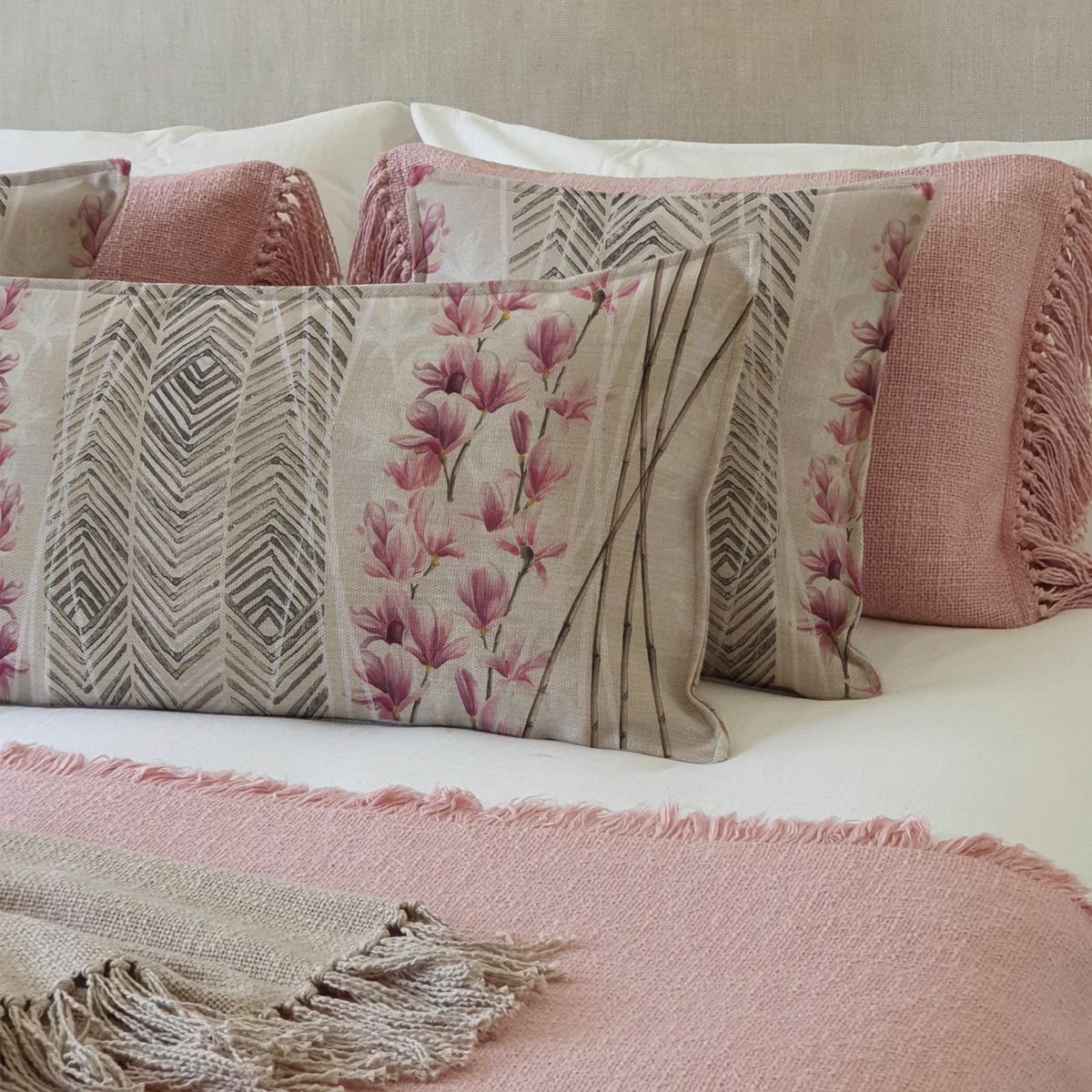 MARGARITA SCHEEL BY CASA ALVARINHO - COJÍN MARISA MAGNOLIA XL