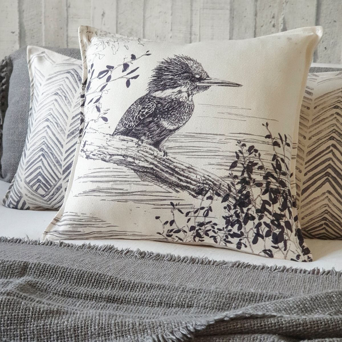 MARGARITA SCHEEL BY CASA ALVARINHO - FUNDA COJÍN MARISA MARTÍN PESCADOR B/N 45X45