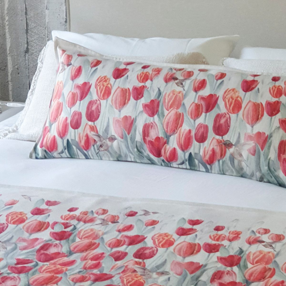 MARGARITA SCHEEL BY CASA ALVARINHO - FUNDA COJÍN MARISA TULIPANES XL