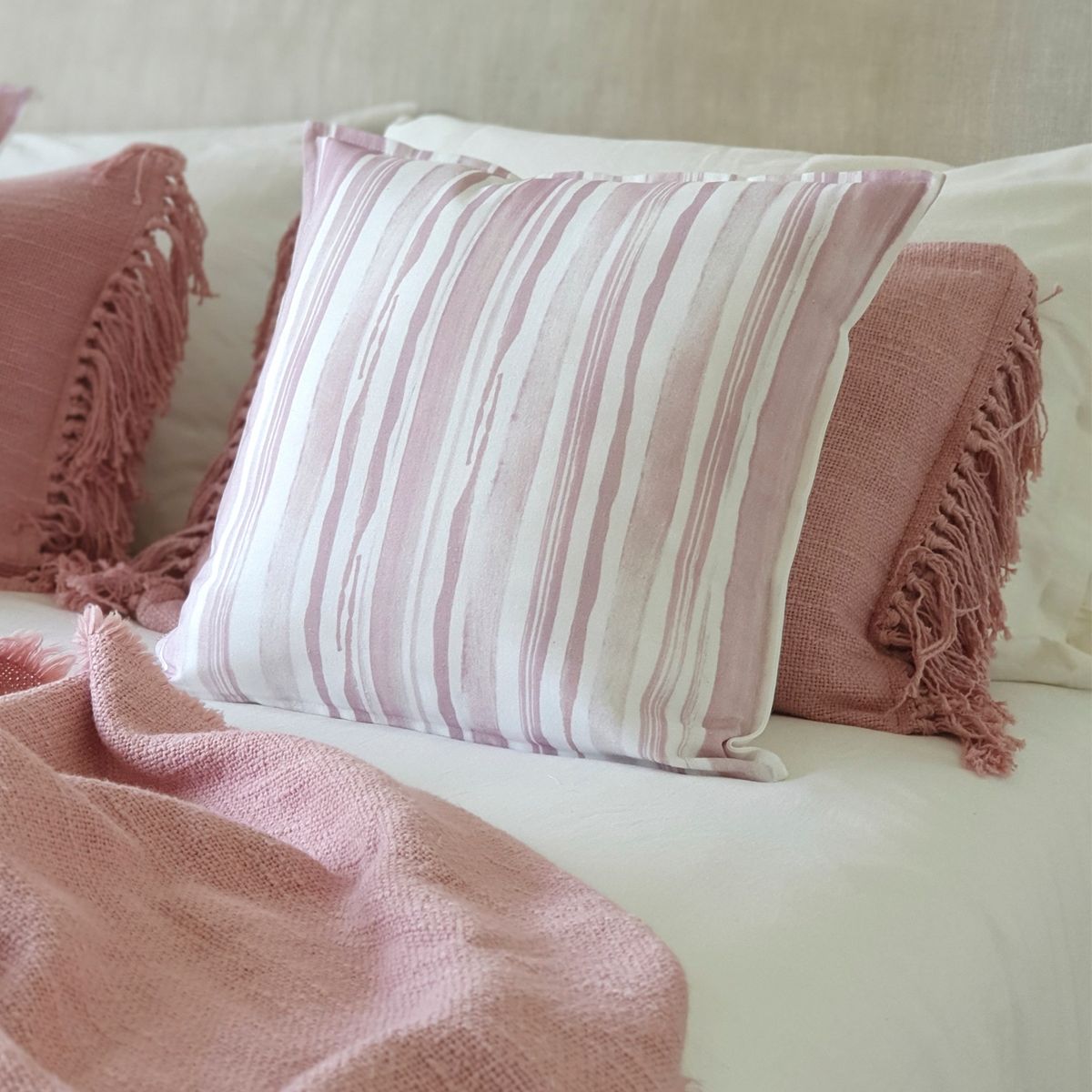 MARGARITA SCHEEL BY CASA ALVARINHO - FUNDA COJÍN ALGODÓN TRAMA LINEAL PALO DE ROSA 45X45