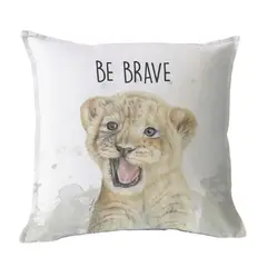MARGARITA SCHEEL BY CASA ALVARINHO - FUNDA COJÍN ALGODÓN LEÓN VALIENTE 45X45