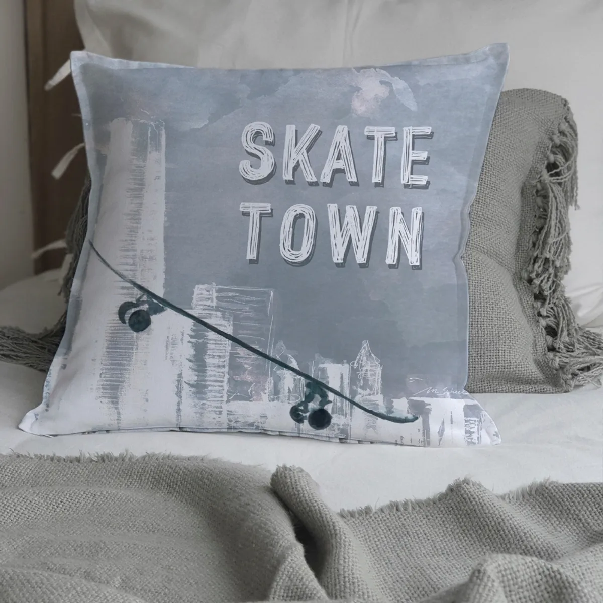 MARGARITA SCHEEL BY CASA ALVARINHO - FUNDA COJÍN ALGODÓN SKATE TOWN 45X45