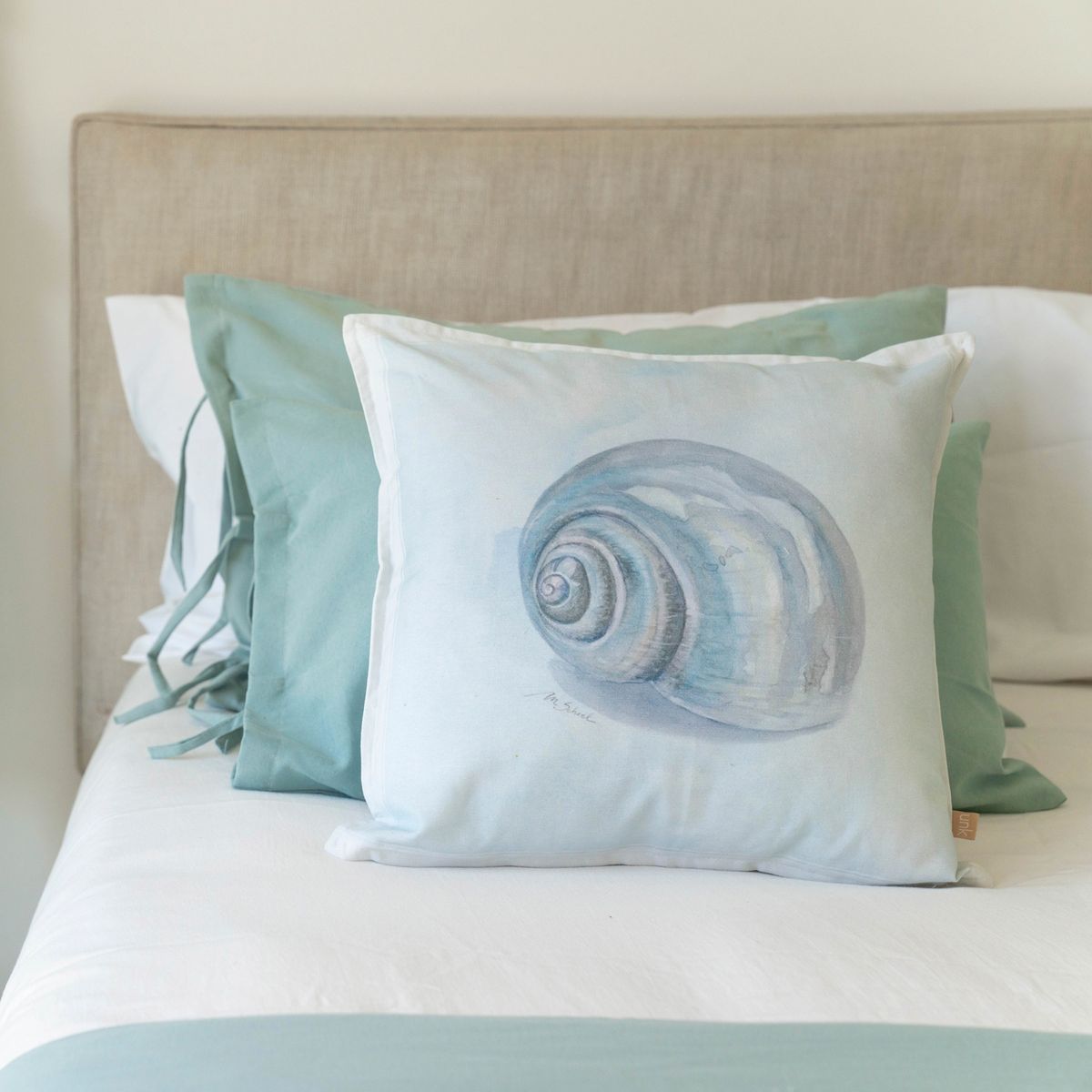 MARGARITA SCHEEL BY CASA ALVARINHO - FUNDA COJÍN ALGODÓN CARACOL 45X45