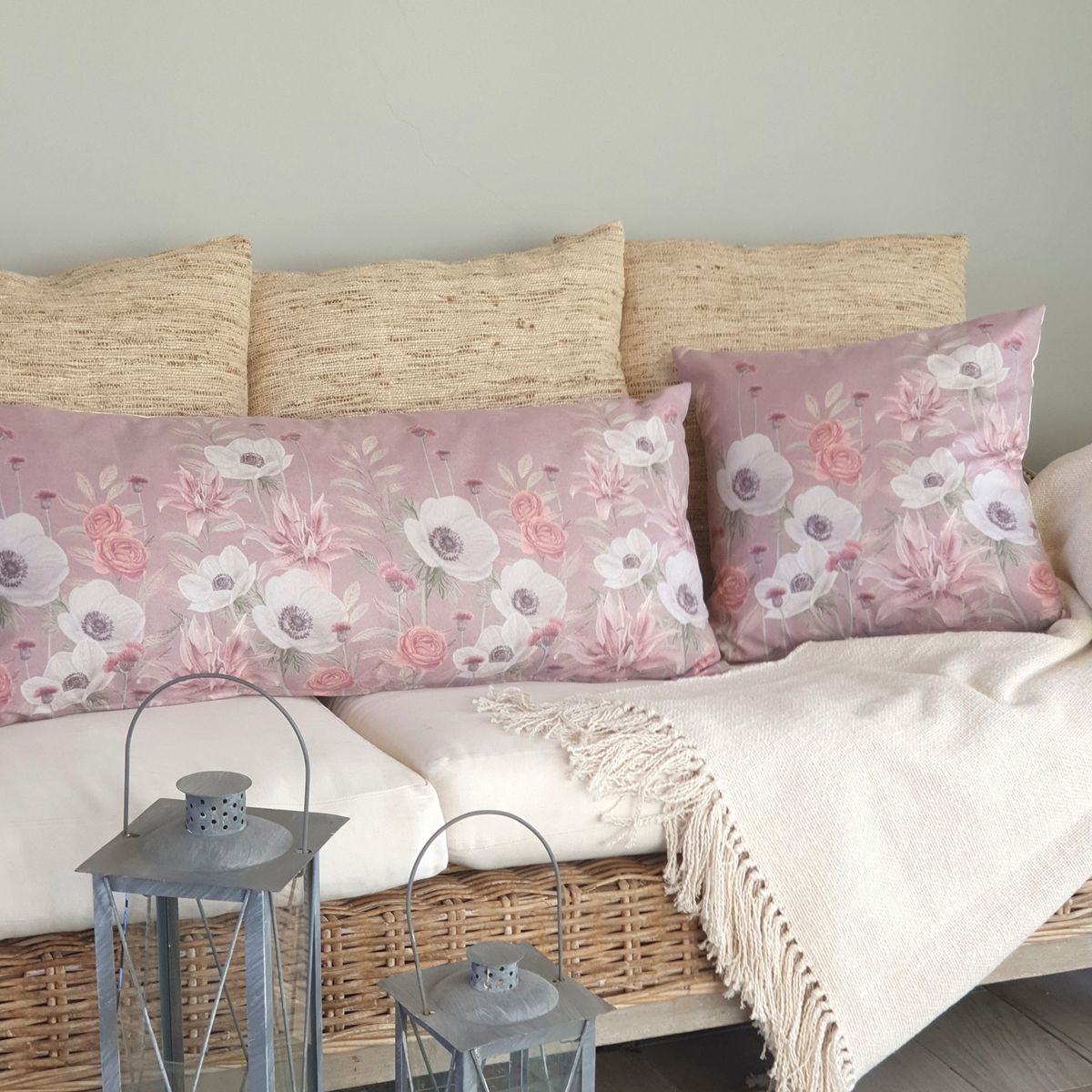 MARGARITA SCHEEL BY CASA ALVARINHO - COJÍN GAMUZA ANÉMONE BLANCA XL