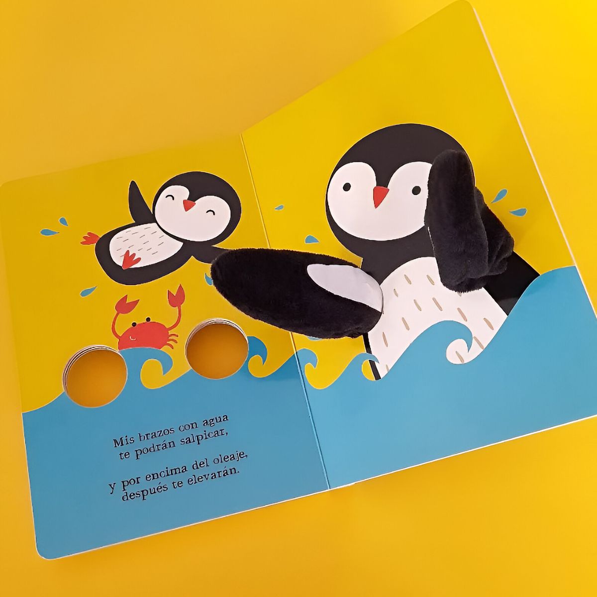 EDITORIAL CONTRAPUNTO - Libro Abrazame - Pequeño Pinguino