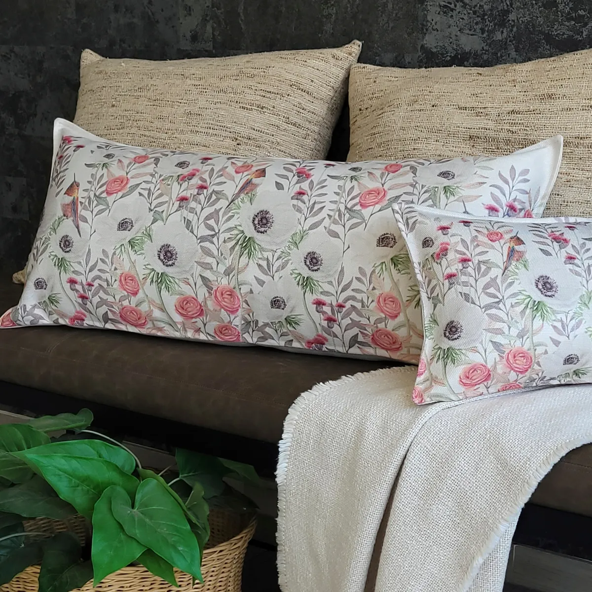 MARGARITA SCHEEL BY CASA ALVARINHO - FUNDA COJÍN MARISA ANÉMONE BLANCA XL