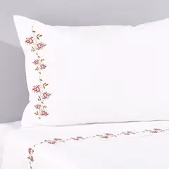 NINA HERRERA - Sábana Bordada Enredadera Rojo 220 Hilos 1,5 Plaza