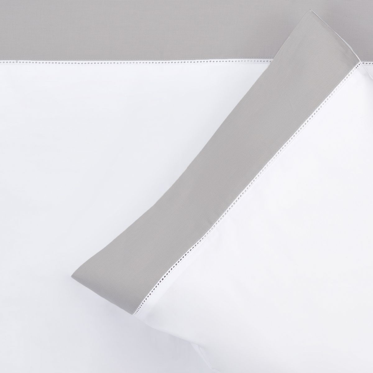 NINA HERRERA - Sábana Lisa Piqué Gris 220 Hilos Super King