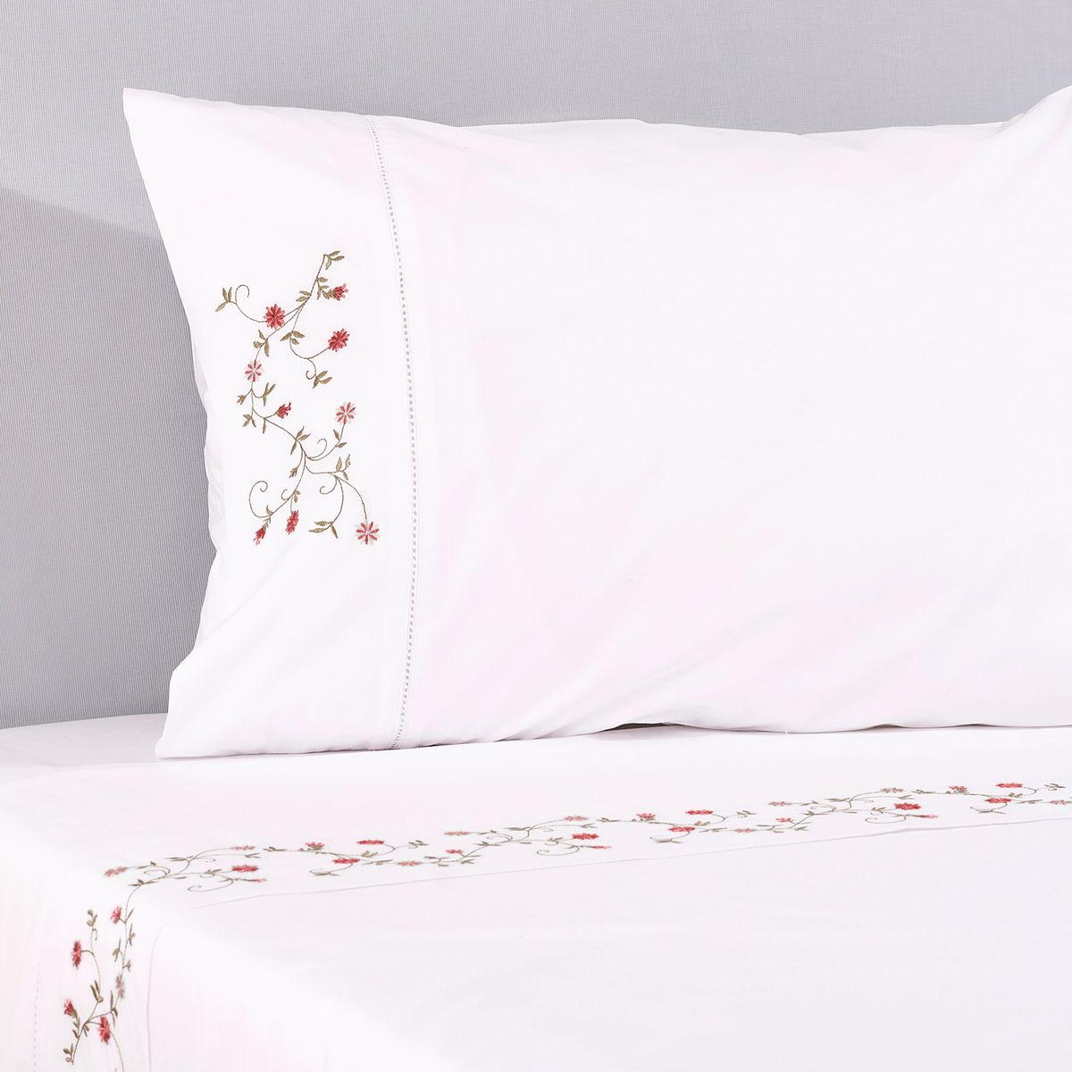 NINA HERRERA - Sábana Bordada Florencia Rosa 220 Hilos Super King