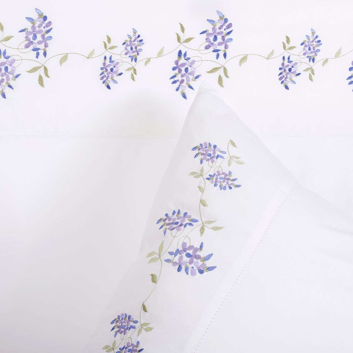 NINA HERRERA - Sábana Bordada Enredadera Lila 220 Hilos King