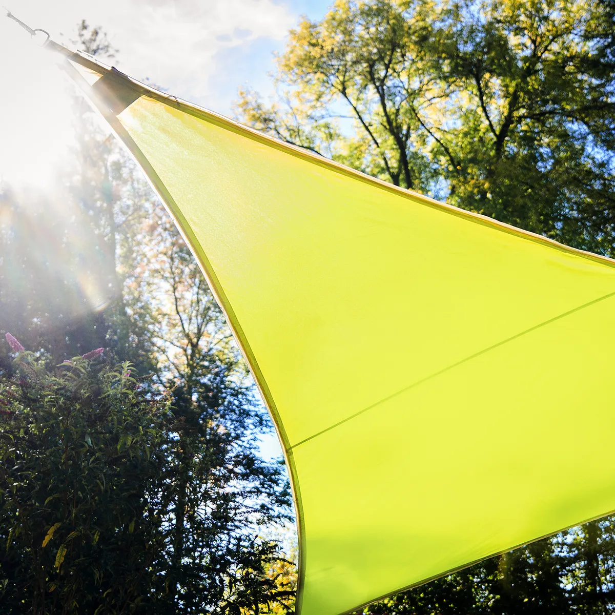 SOMBRATEC - Vela sombra, led borde, triangular 3,6 x lado, verde limón..