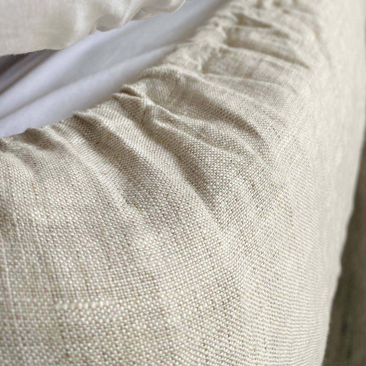 NATURALINO - Cubre Box Spring o Faldon 1,5 Plazas Beige