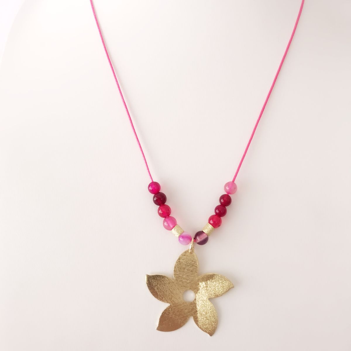 GAB JOYAS - COLLAR HILO SEDA PIEDRAS NATURALES  ACCE. BAÑO ORO AMARILLO