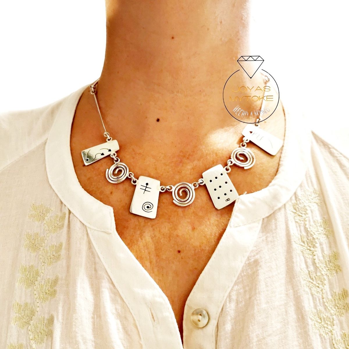 JOYAS MYTOKE - Collar Exclusivo Simbolos Plata Nacional 980 Mujer
