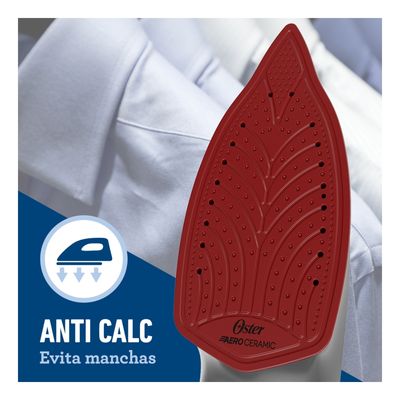 Imagen 2 del producto Plancha de vapor Oster® con tecnología aerocerámica GCSTAC6953