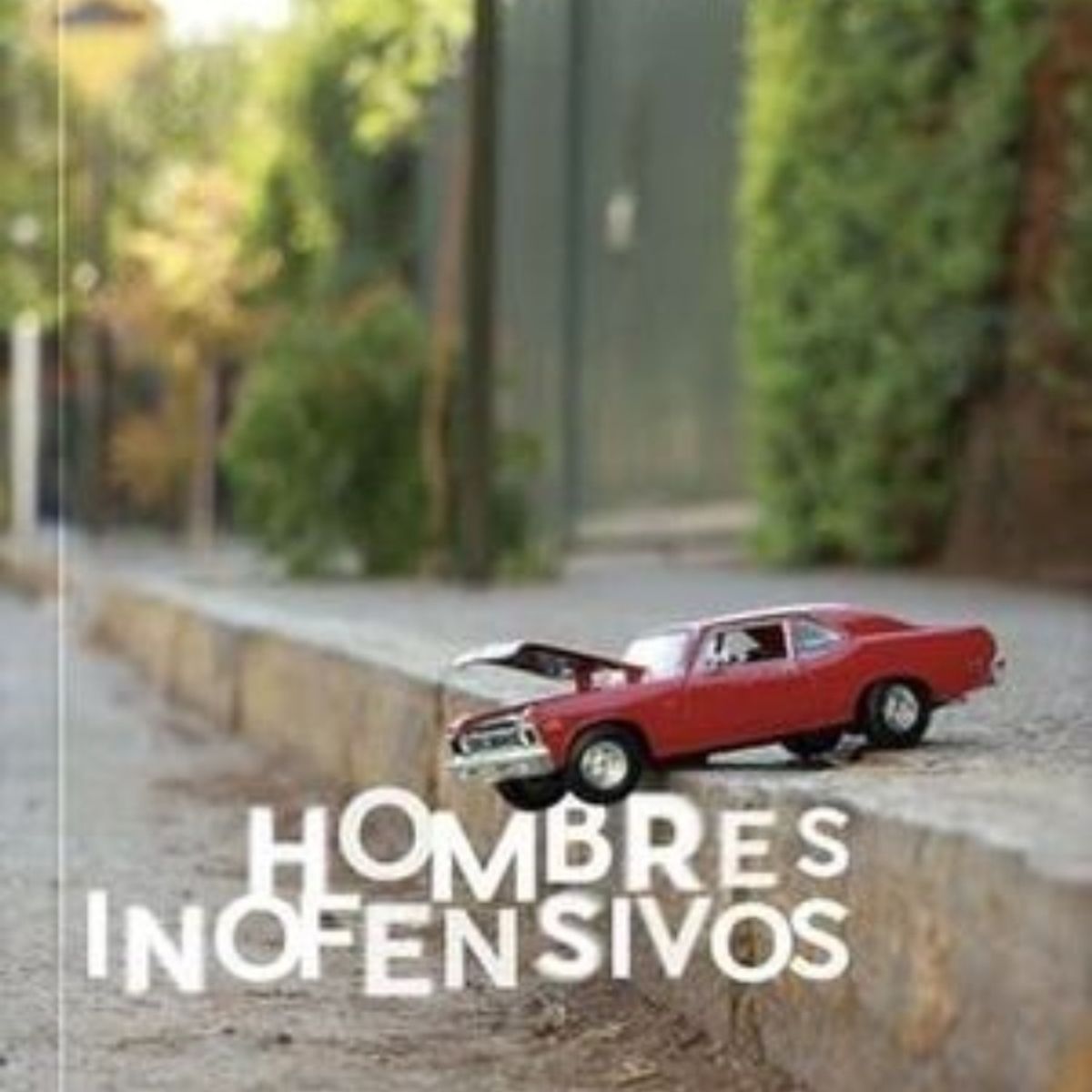 TOP10BOOKS - Libro Hombres Inofensivos -636-