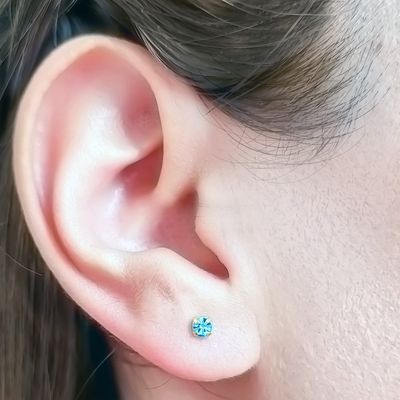 Imagen 2 del producto Aros Bebé Circón Celeste 3mm Enchapado Oro 18K