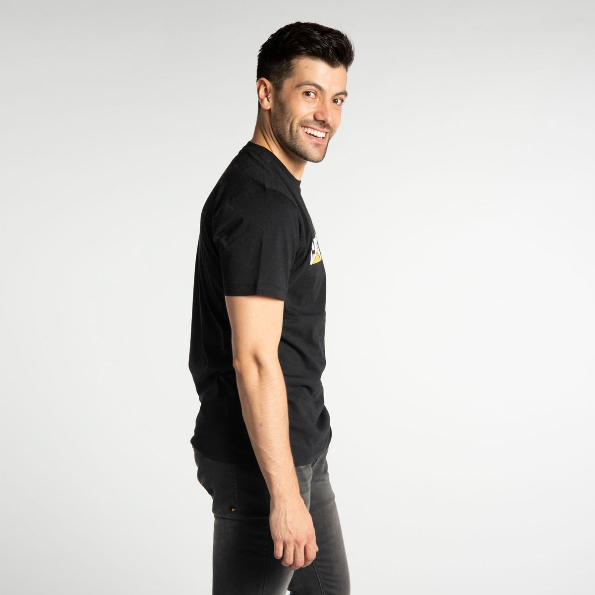 CAT - Polera M/C Hombre Slim Fit Caterpillar Negro CAT