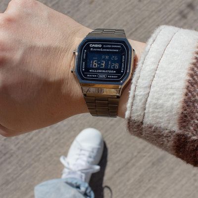 Imagen 2 del producto Reloj Digital Unisex A-168WGG-1B