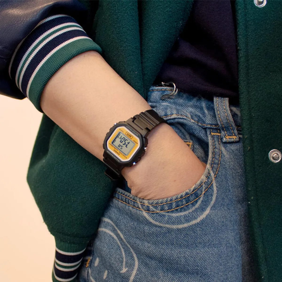 CASIO - Reloj Casio Digital Mujer LA-20WH-9A