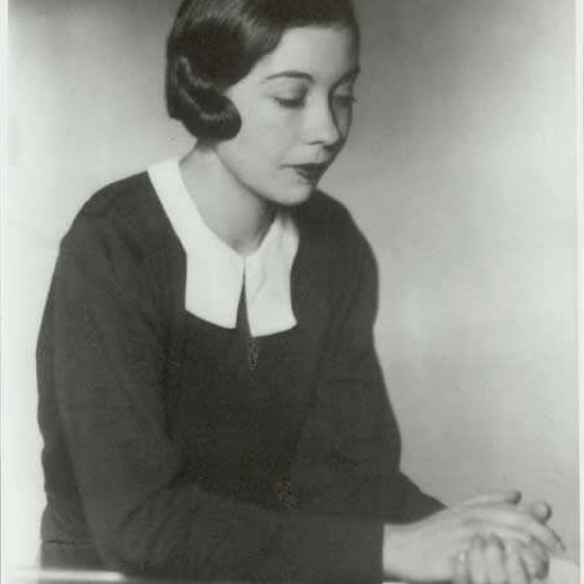 TOP10BOOKS - LIBRO Papelucho Mi Hermano Hippie - Papelucho Mi Hermano Hippie