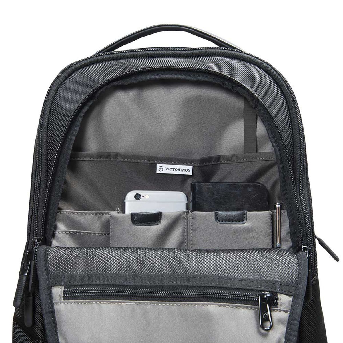 VICTORINOX - Mochila compact laptop backpack color negro