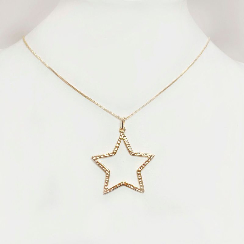 ANDREA COGGIOLA JOYAS - Collar Estrella Martillada Enchapado Oro 18K