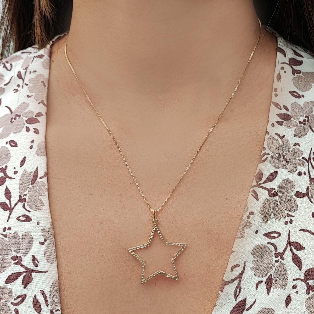 COGGIOLA - Collar Estrella Martillada Enchapado Oro 18K