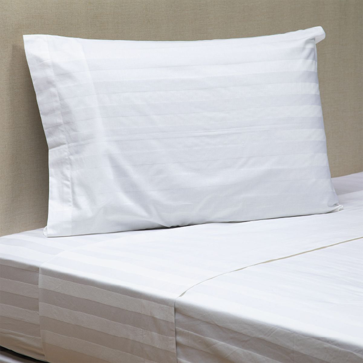 RELAN - Juego de Sábanas Blancas Rayadas 300 Hilos 1,5 Plazas Relan