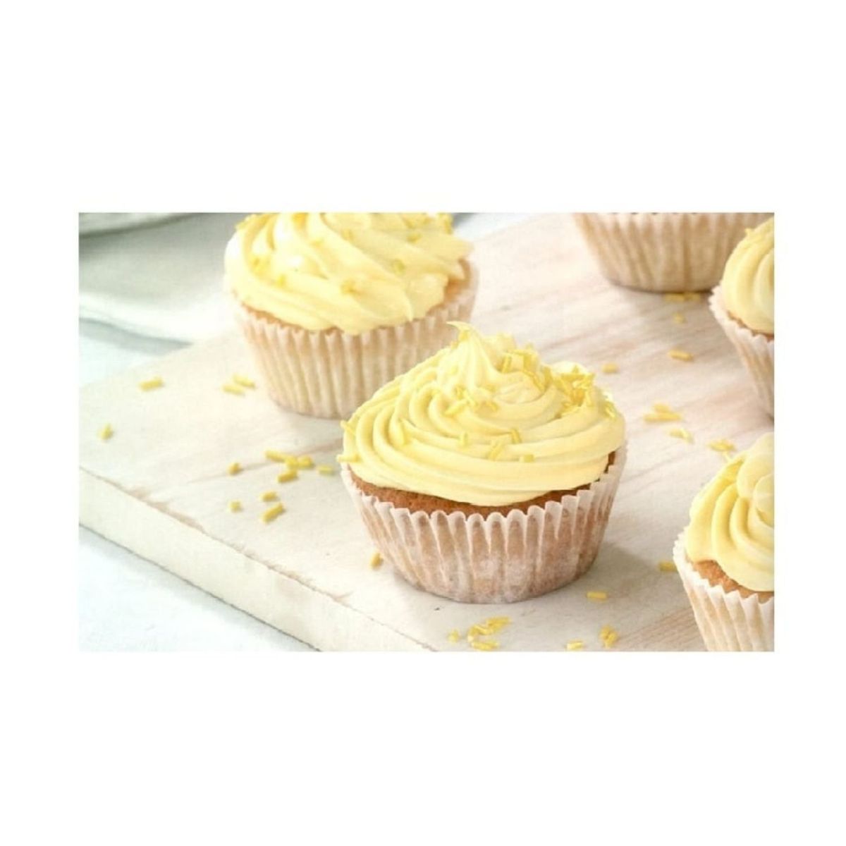 GENERICO - Molde Bandeja Para 12 Queques De Silicona..