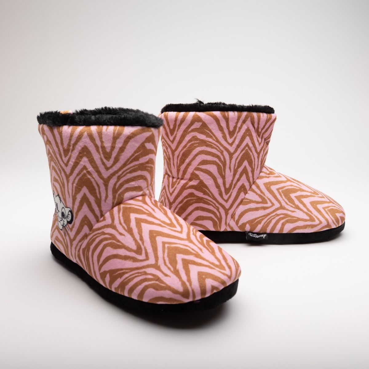 DISNEY - Pantufla Bota Mujer Rey Leon Lineas Rosa Disney