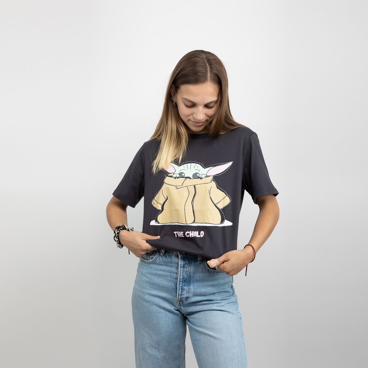 STAR WARS - Polera Mujer Grogu Little Child Gris Star Wars