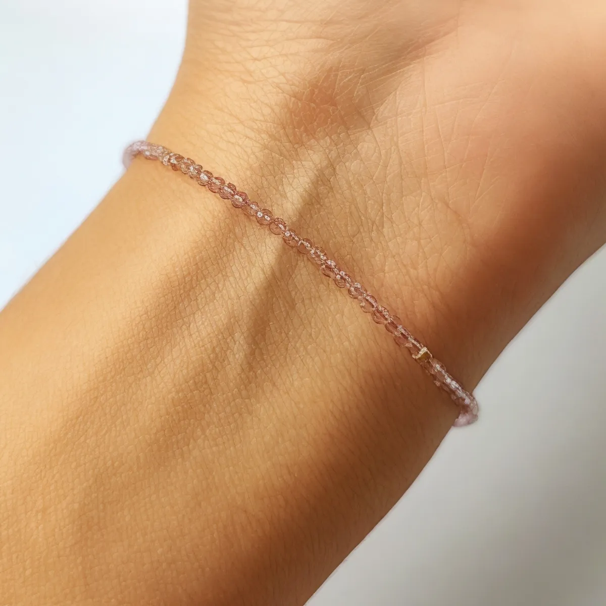 COGGIOLA - Pulsera Cristal Morado Claro Mostacillas Enchapado Oro 18K
