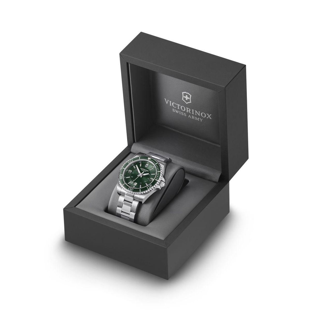 VICTORINOX - Reloj Maverick Dial verde 43 mm Victorinox