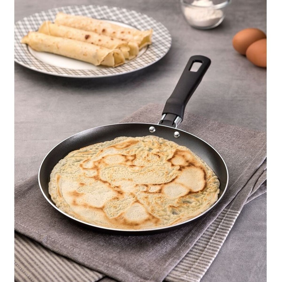 TRAMONTINA - Panquequera Tramontina Antiadherente 22 Cm Rojo