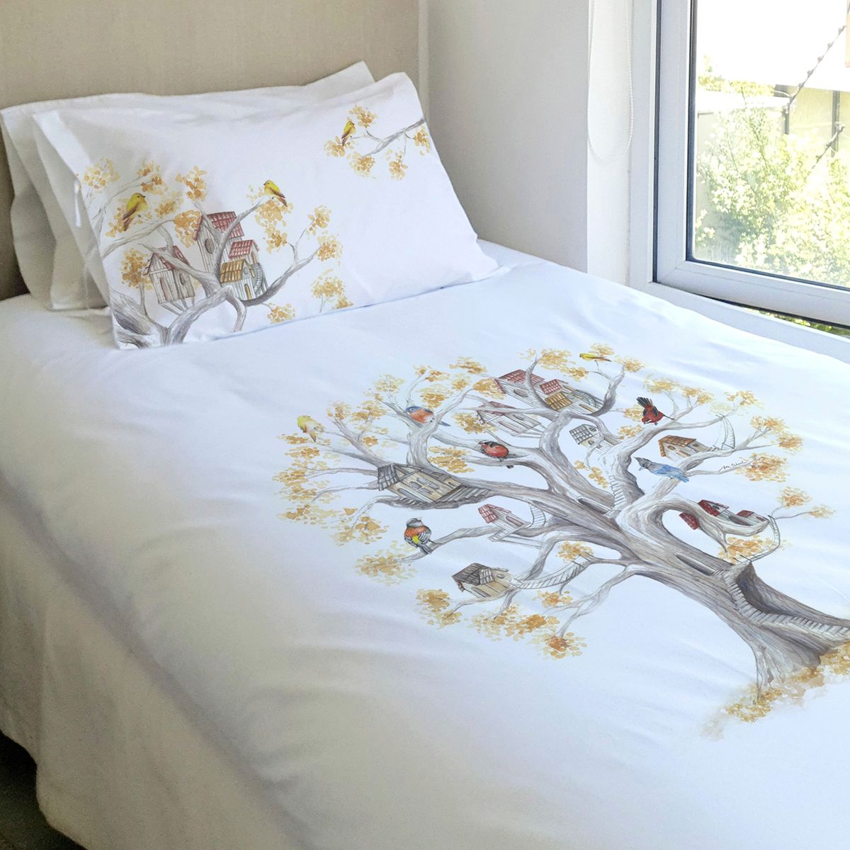 MARGARITA SCHEEL BY CASA ALVARINHO - JUEGO DE CAMA FUNDA DE PLUMÓN + SABANA BAJERA + 4 FUNDAS ALMOHADA ARBOLITO SUPER KING